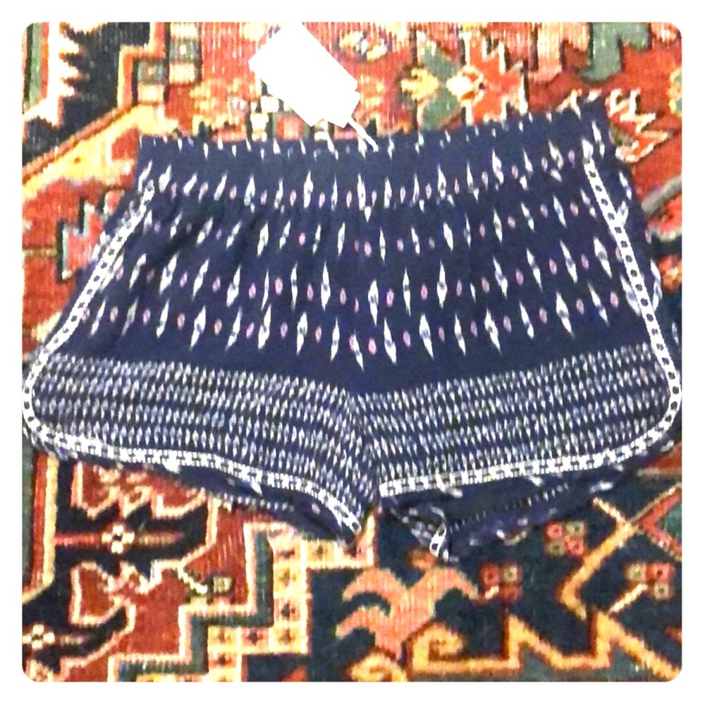 Joie pattern shorts dry clean